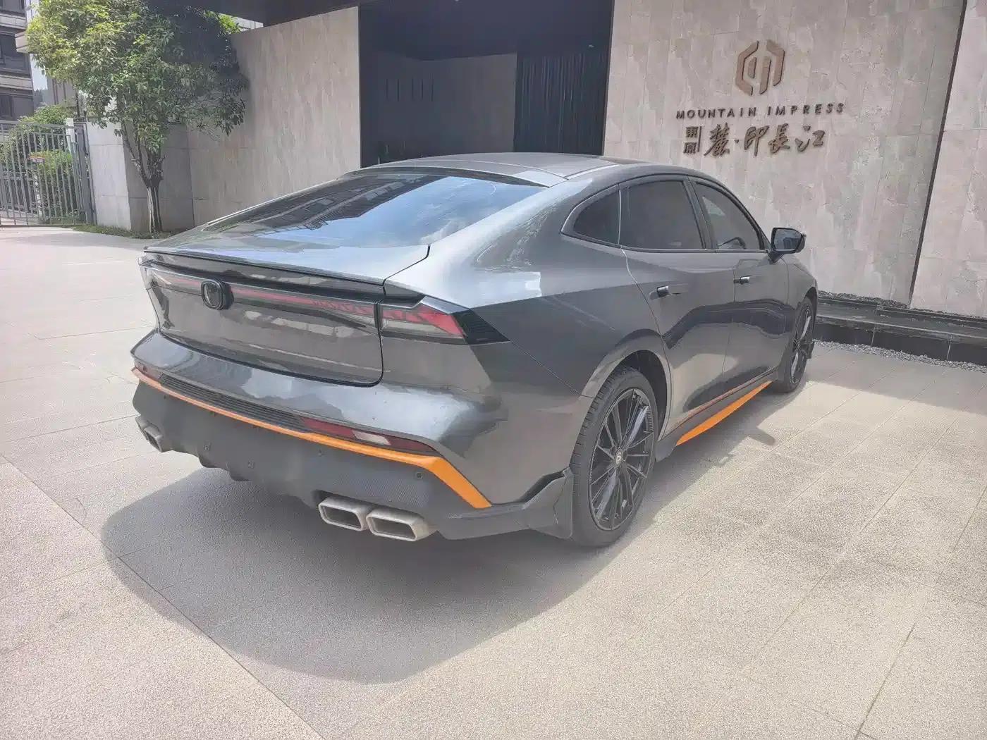 Changan UNI-V 2024 1.5T Premium Edition — миниатюра 10