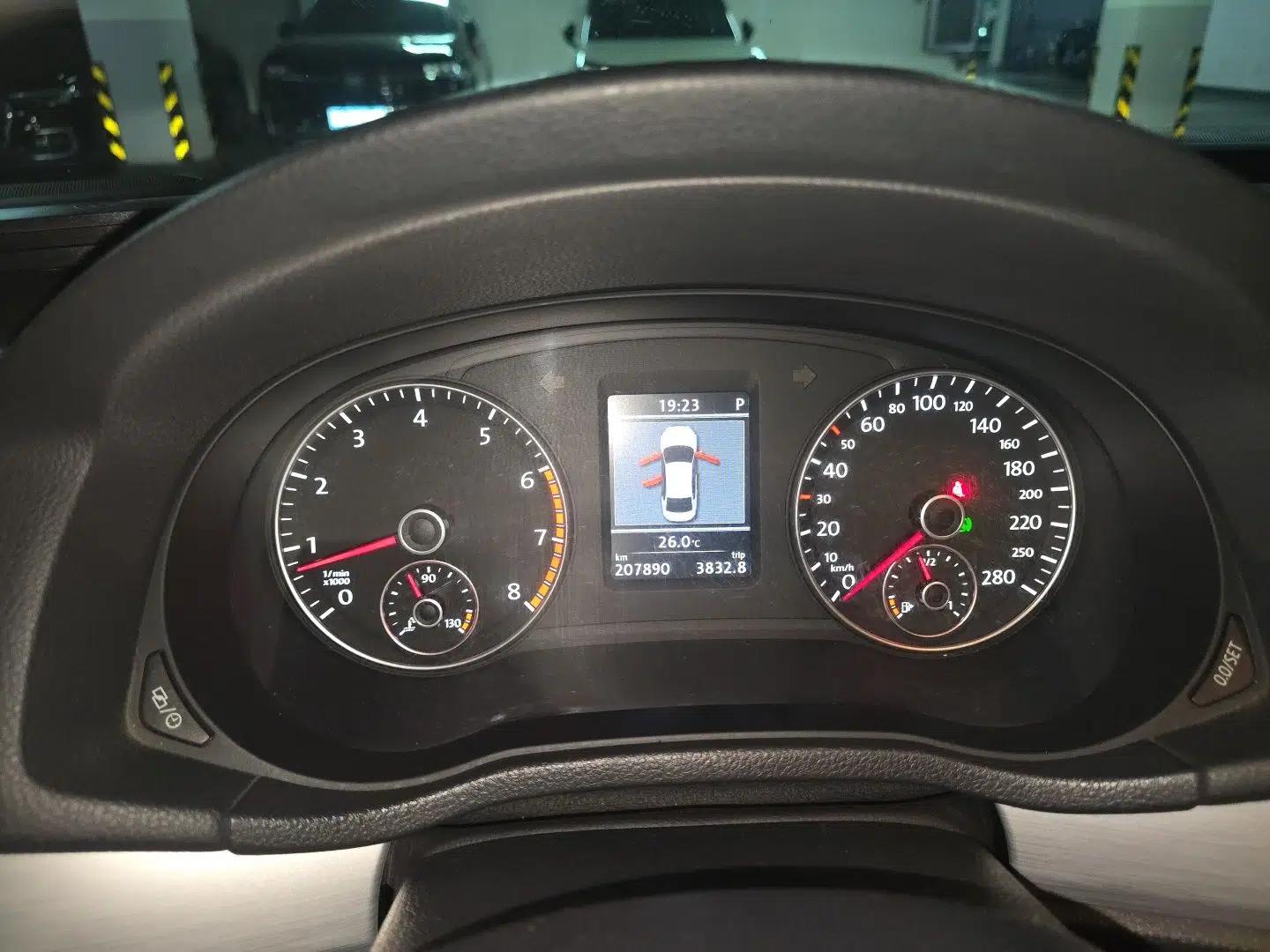 Volkswagen Passat 2014 1.8TSI DSG Prestige Edition — миниатюра 11