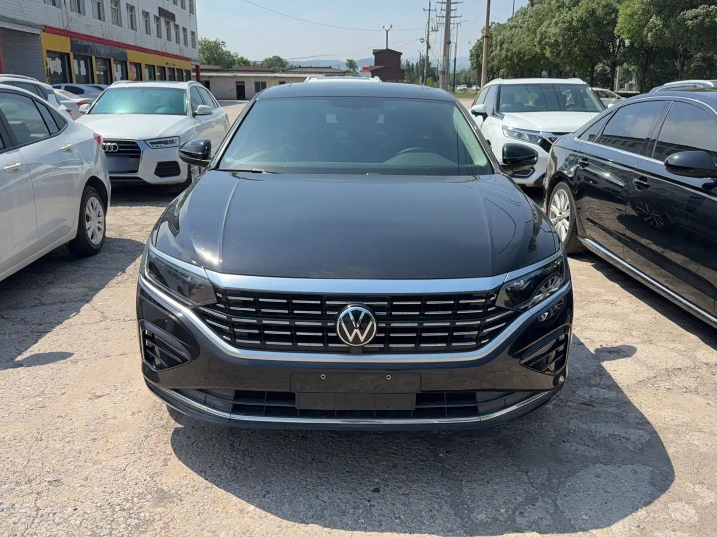 Volkswagen Passat 2022 330TSI Elite Edition Custom Version — миниатюра 2