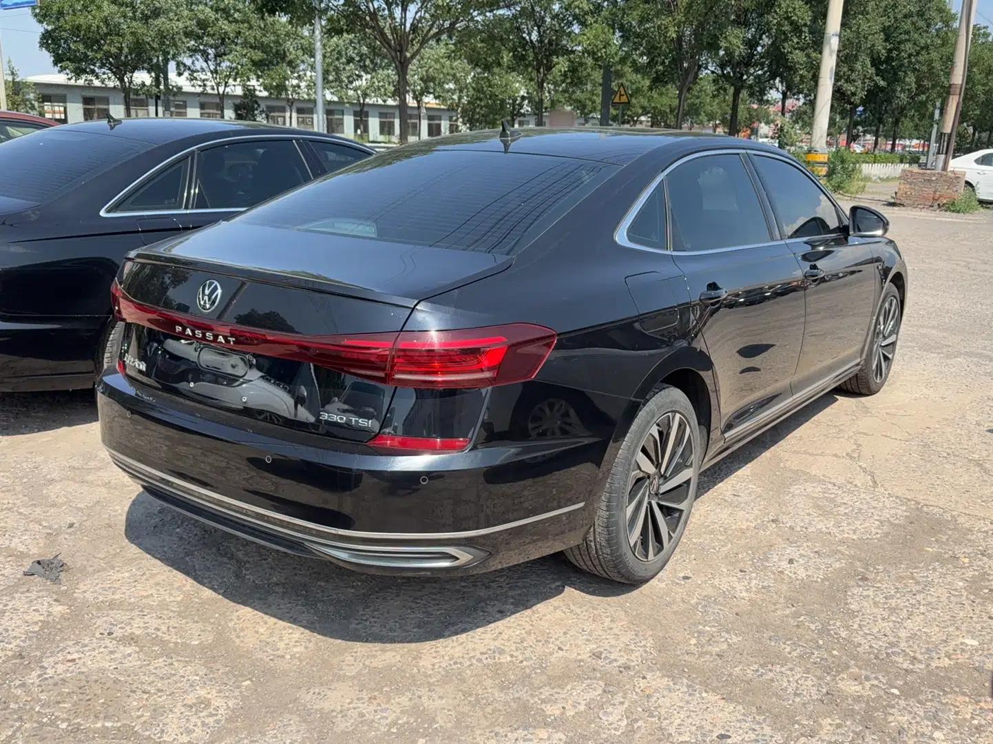 Volkswagen Passat 2022 330TSI Elite Edition Custom Version — миниатюра 4