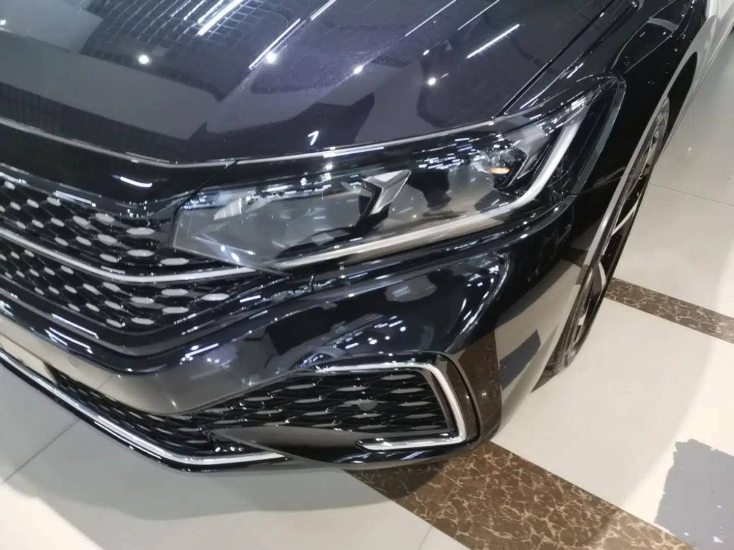 Volkswagen Passat 2025 Outstanding Model 330TSI Starry Elite Edition — миниатюра 8