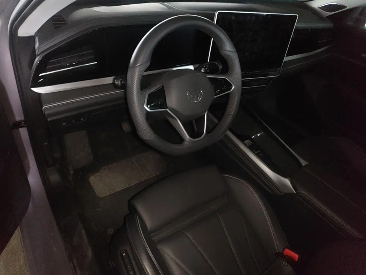Volkswagen Passat 2025 Pro 380TSI Dragon Supreme Edition — миниатюра 18