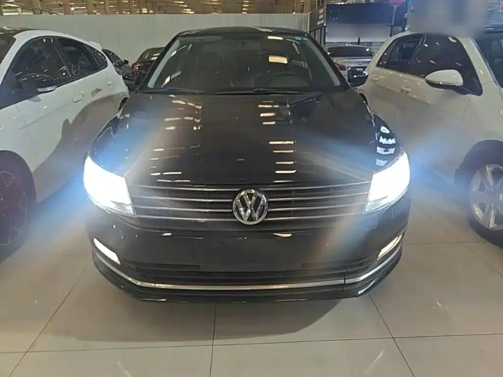 2015 Volkswagen Lavida 1.6L Automatic Comfort Edition — миниатюра 3