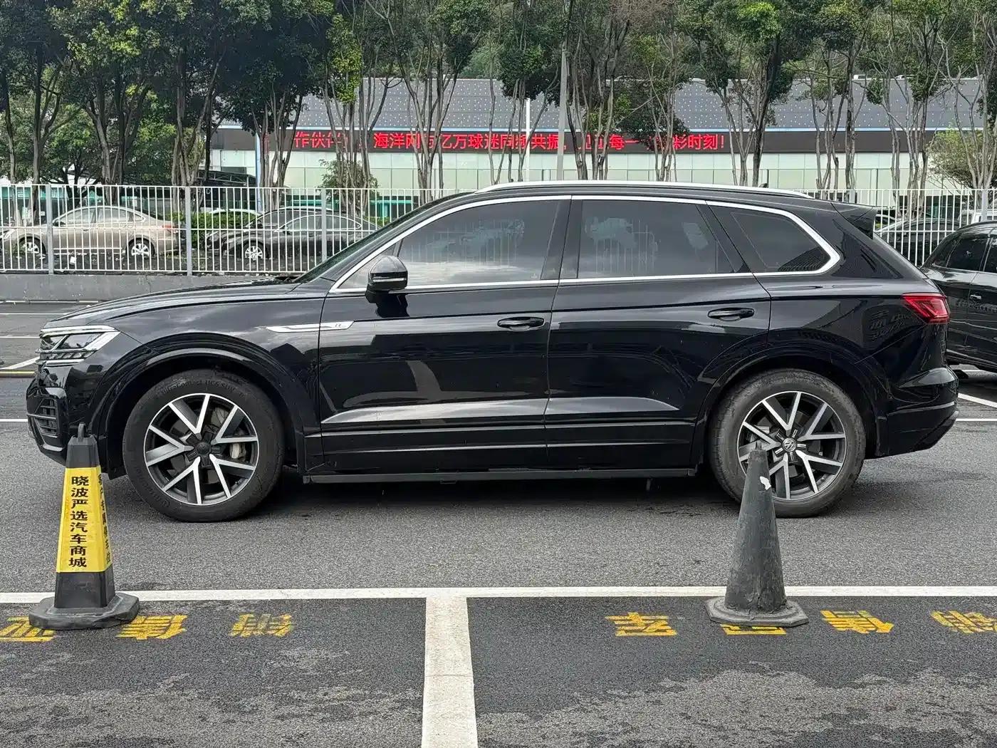Touareg 2020 3.0TSI Premium Edition (China VI Emission Standard) — миниатюра 3
