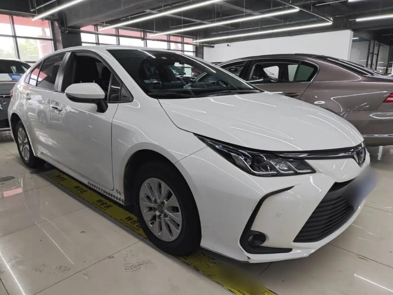 Toyota Corolla 2022 1.2T S-CVT Pioneer PLUS Edition — миниатюра 3