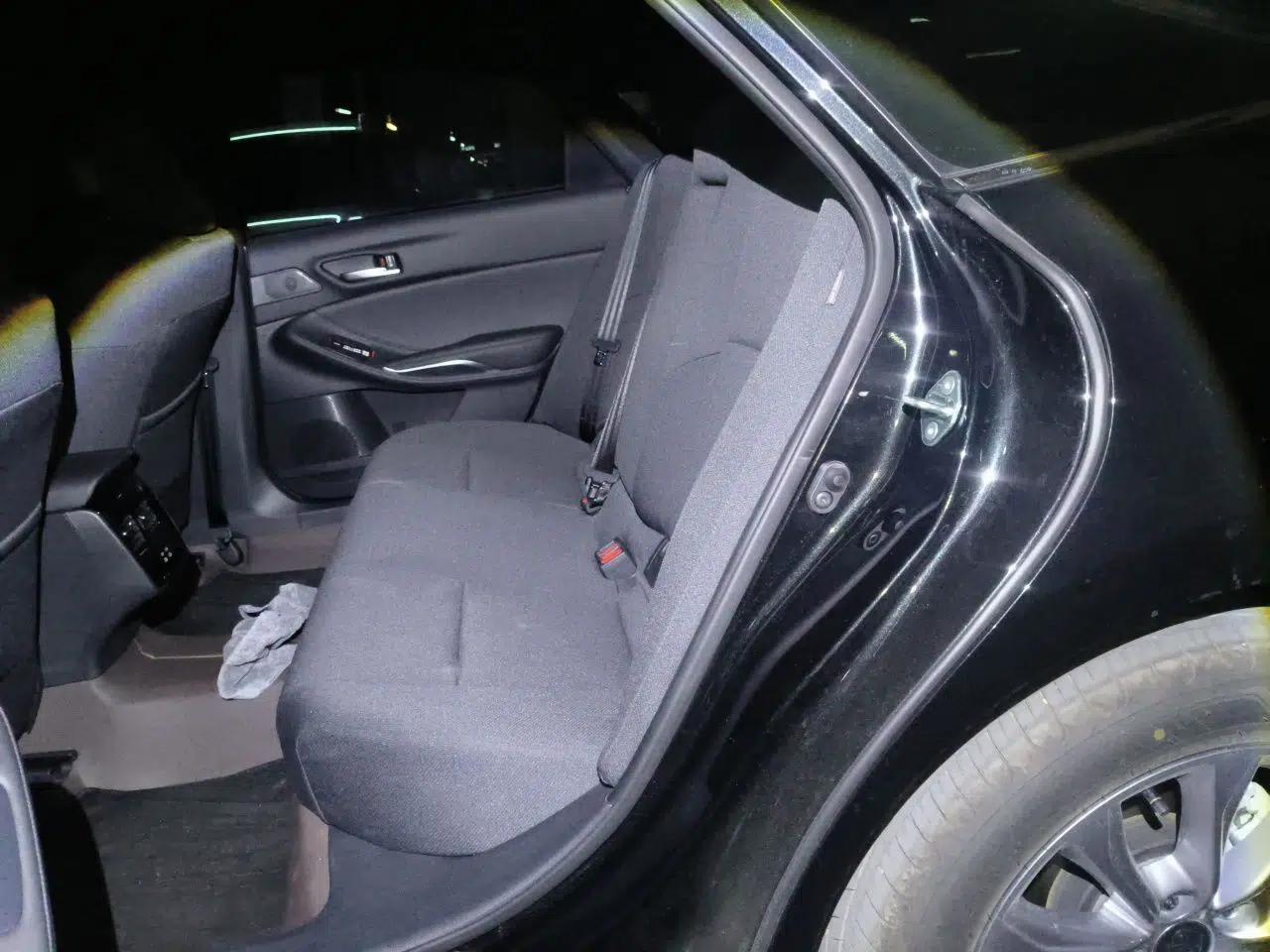 Toyota Avalon 2024 2.0L Ambition Edition — миниатюра 17