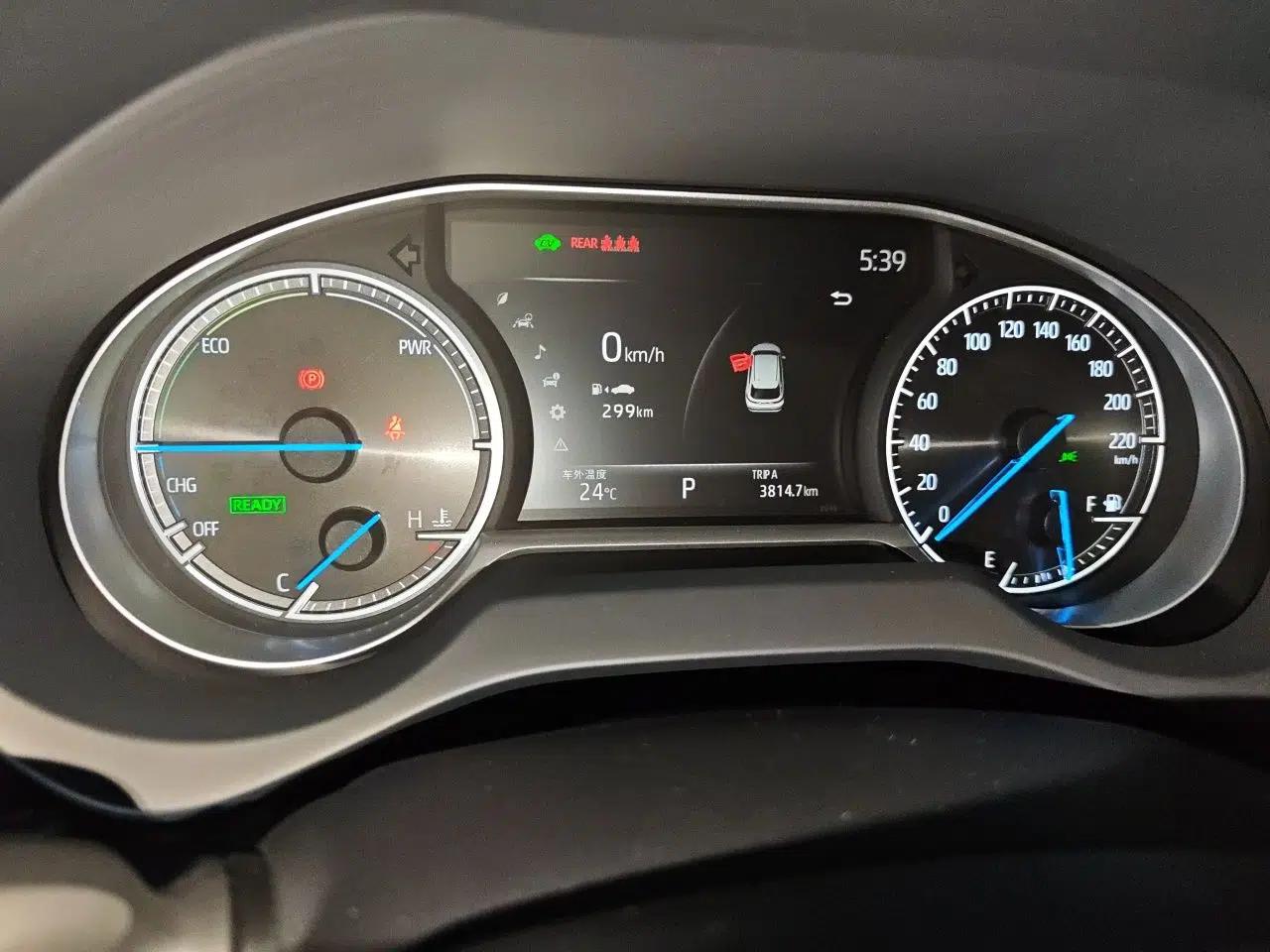 Toyota Harrier 2022 Dual-Engine 2.5L CVT Four-Wheel Drive Luxury Edition — миниатюра 11