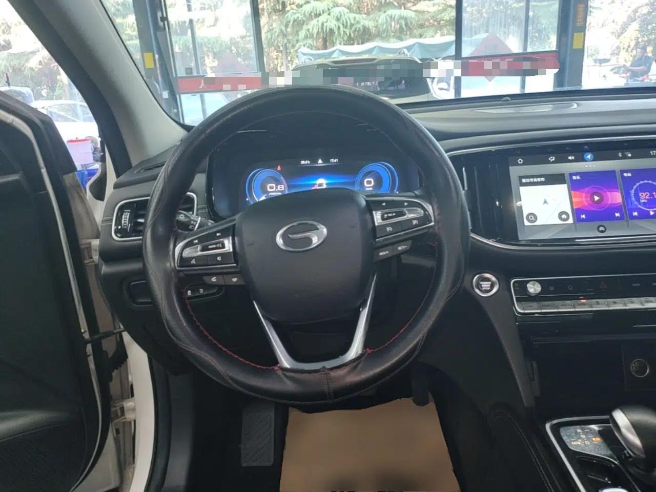 GAC Trumpchi GS8 2020 390T Two-Wheel Drive Luxury Smart Connectivity Version (7 Seats) — миниатюра 13