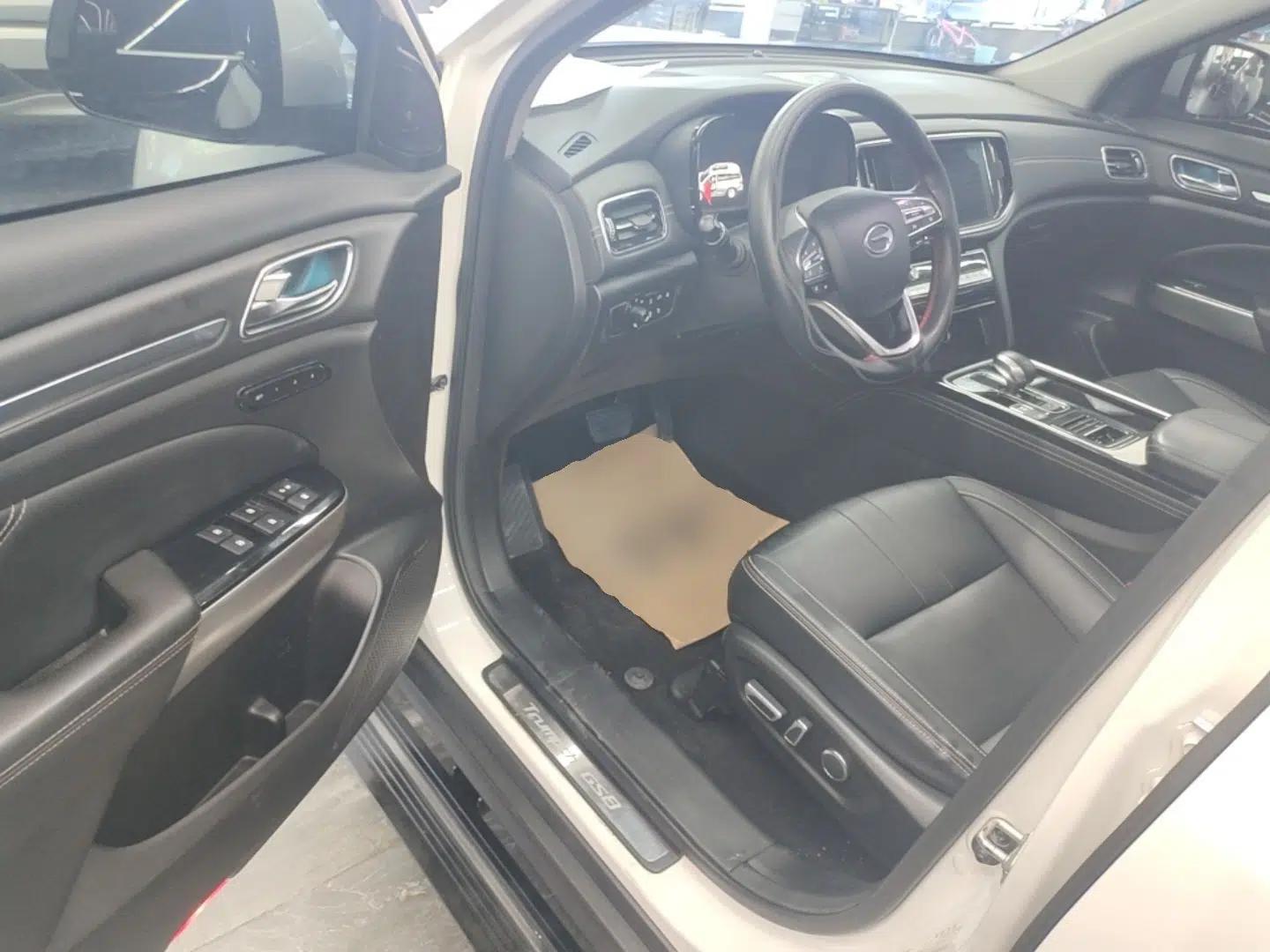 GAC Trumpchi GS8 2020 390T Two-Wheel Drive Luxury Smart Connectivity Version (7 Seats) — миниатюра 18