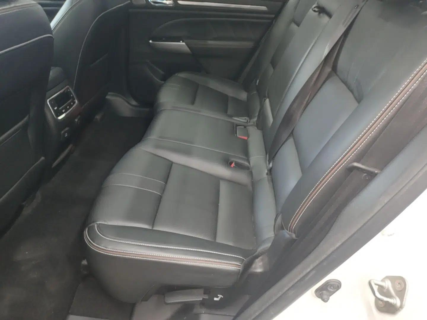 GAC Trumpchi GS8 2020 390T Two-Wheel Drive Luxury Smart Connectivity Version (7 Seats) — миниатюра 20