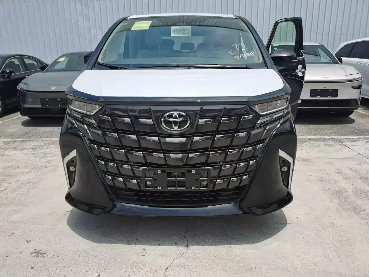2025 Alphard Hybrid 2.5L Premium Gold Edition — миниатюра 2