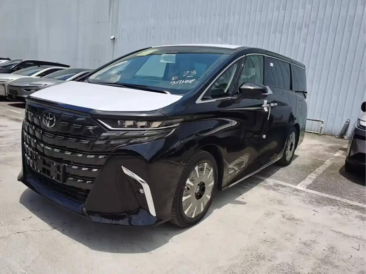2025 Alphard Hybrid 2.5L Premium Gold Edition — миниатюра 3