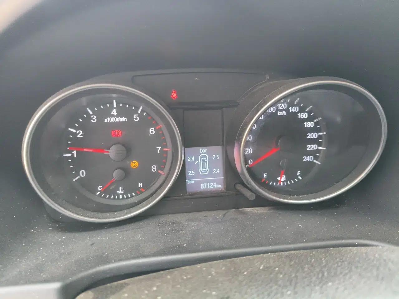 Haval M6 2019 1.5T Manual Two-Wheel Drive Elite Version China VI Standard — миниатюра 11