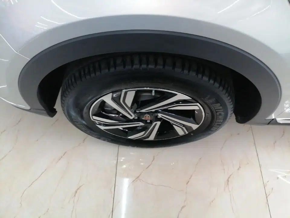 Hongqi HS5 2022 Revised Version 2.0T Smart Connect Flagship Edition — миниатюра 10