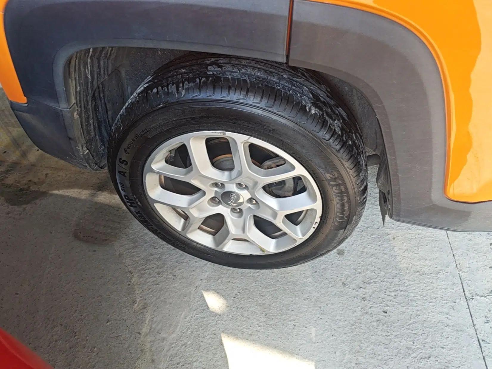Jeep Renegade 2017 180T Automatic High-Energy Version — миниатюра 11