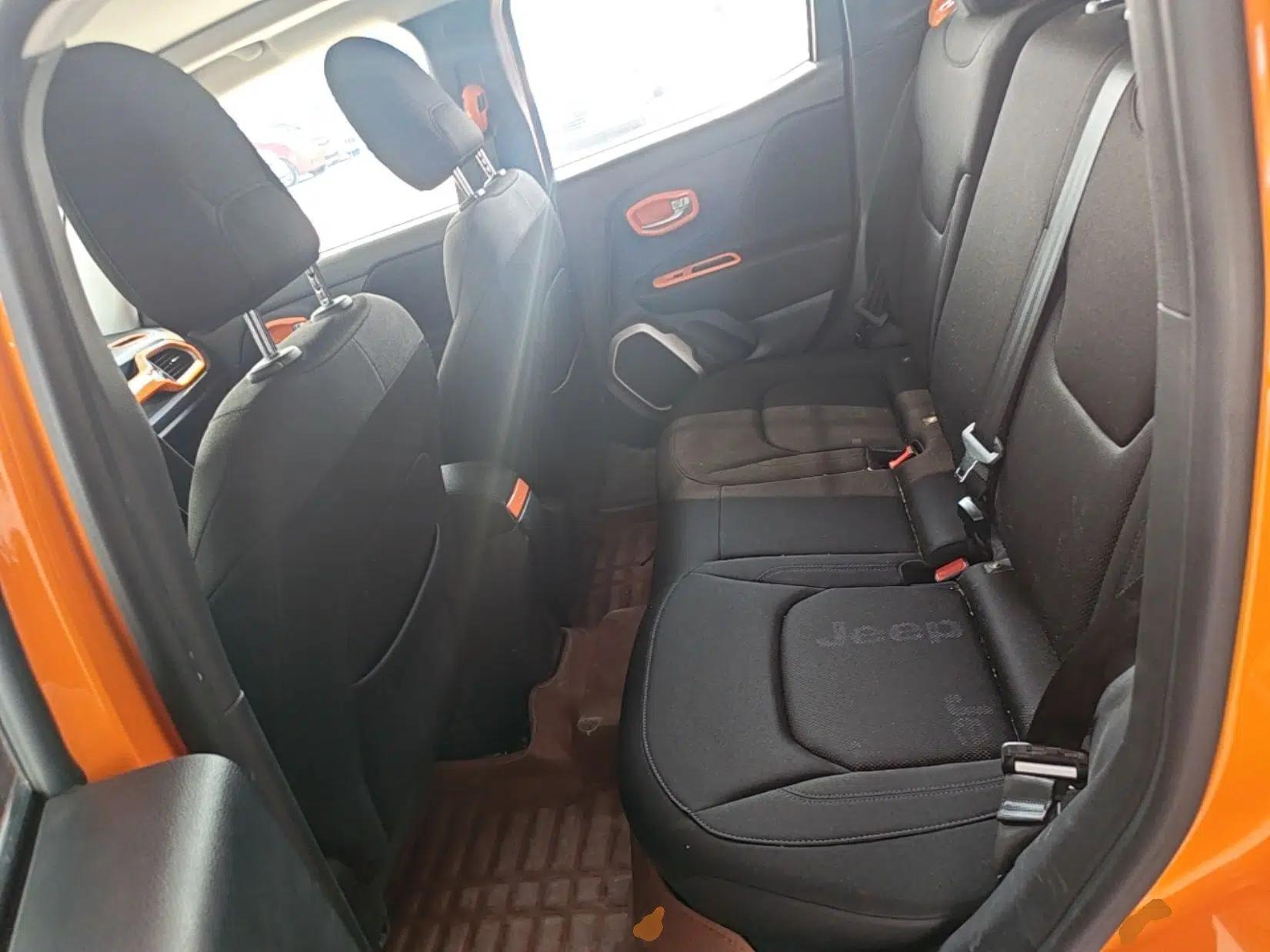Jeep Renegade 2017 180T Automatic High-Energy Version — миниатюра 20