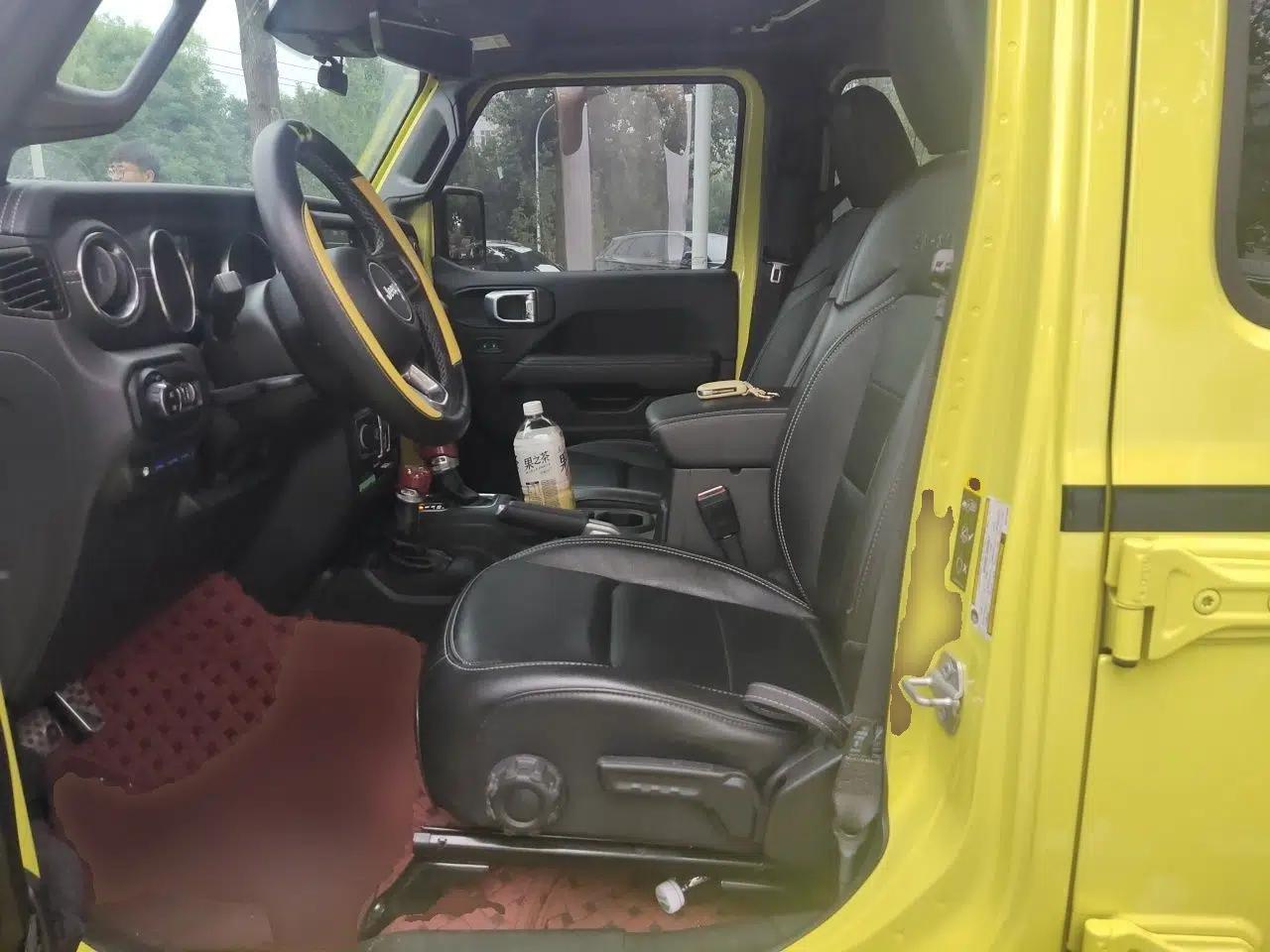 Jeep Wrangler New Energy 2022 Four-Door 2.0T 4xe Sahara Fluorescent Yellow Limited Edition — миниатюра 15
