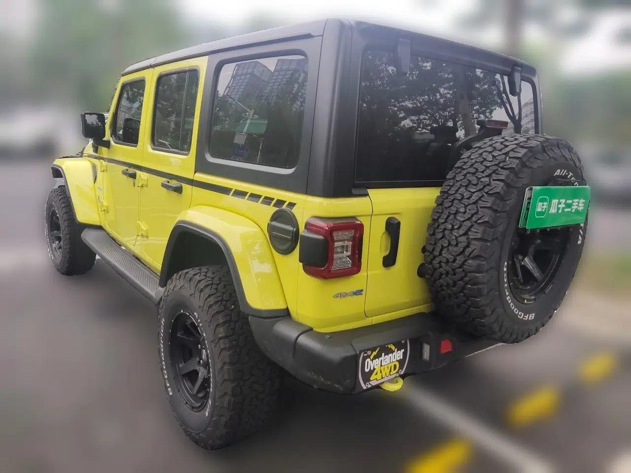 Jeep Wrangler New Energy 2022 Four-Door 2.0T 4xe Sahara Fluorescent Yellow Limited Edition — миниатюра 4