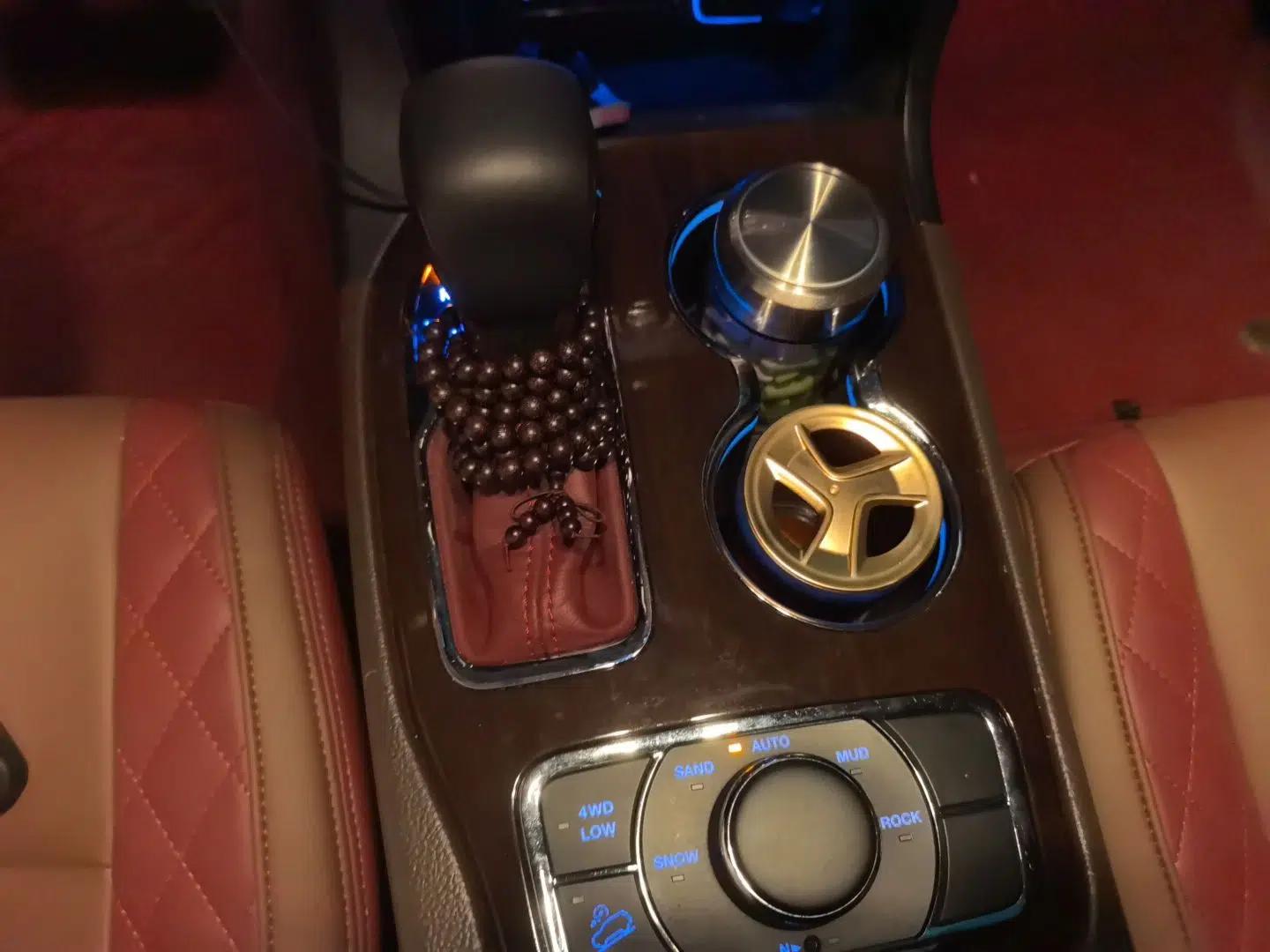 Jeep Grand Cherokee 2016 3.0L Comfort Navigation Edition — миниатюра 14