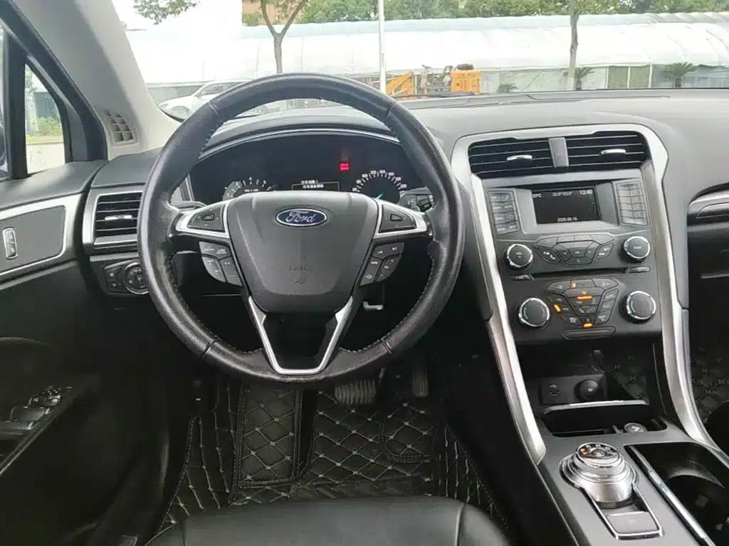 2017 Ford Mondeo EcoBoost 180 Fashion Edition — миниатюра 11