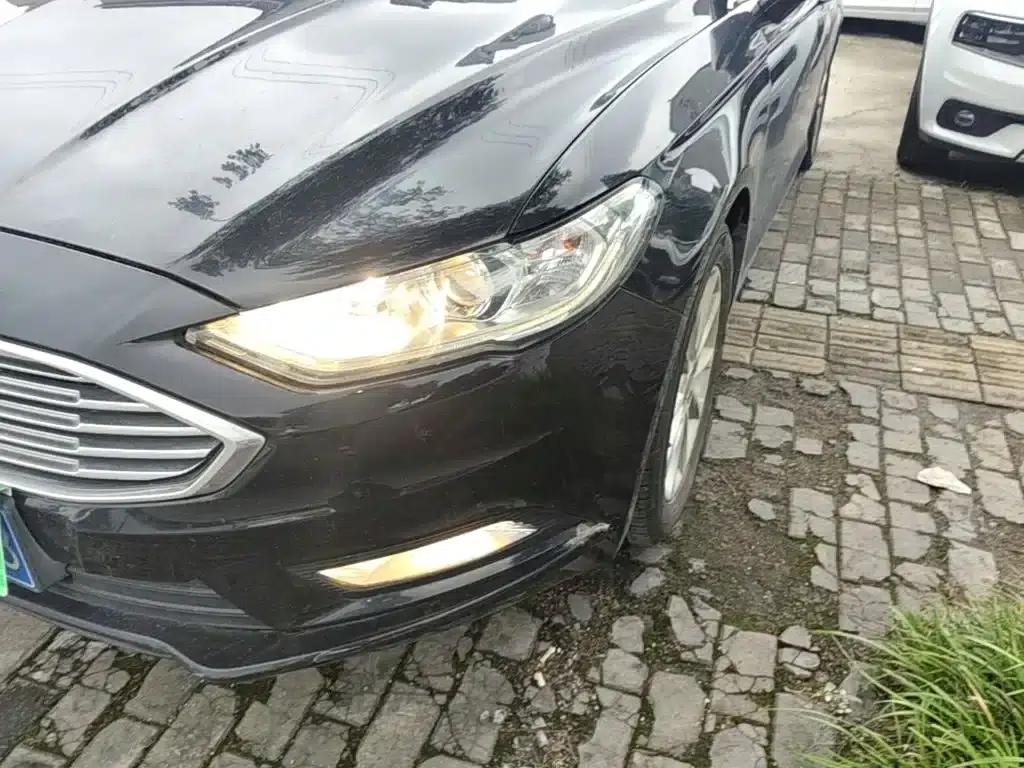 2017 Ford Mondeo EcoBoost 180 Fashion Edition — миниатюра 24
