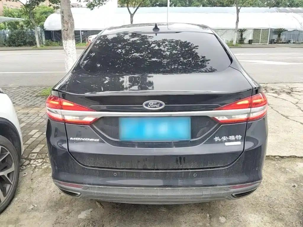 2017 Ford Mondeo EcoBoost 180 Fashion Edition — миниатюра 6