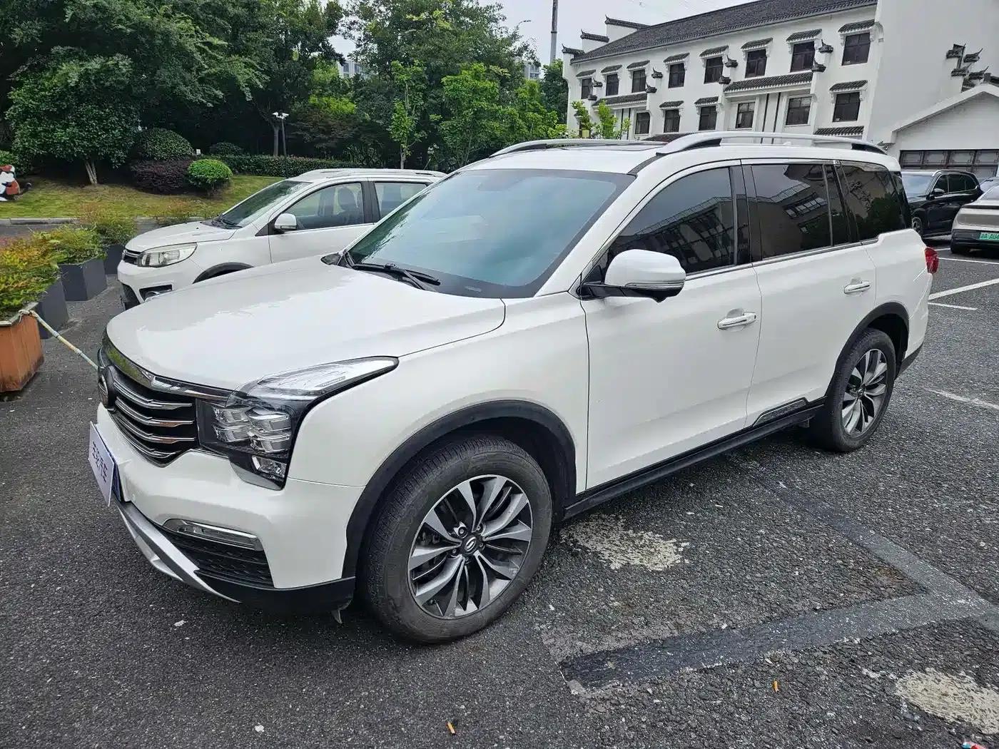 Trumpchi GS8 2017 320T 2WD Luxury Intelligent Connected Edition (7-seater) — миниатюра 1