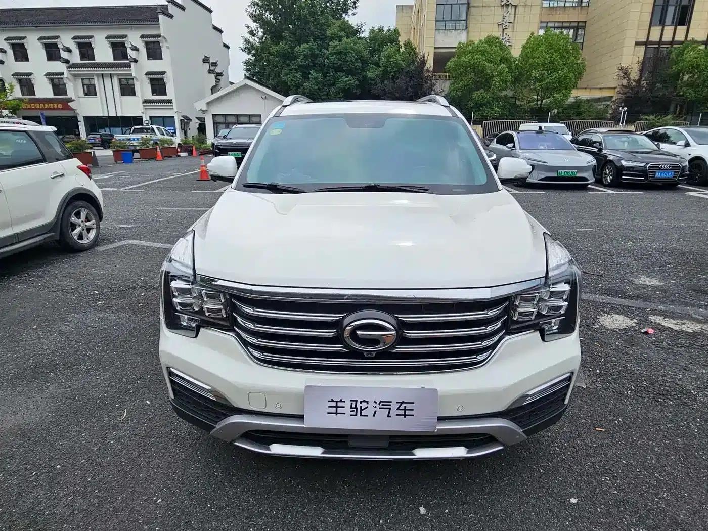 Trumpchi GS8 2017 320T 2WD Luxury Intelligent Connected Edition (7-seater) — миниатюра 2