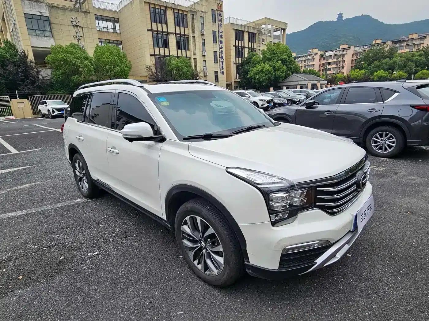 Trumpchi GS8 2017 320T 2WD Luxury Intelligent Connected Edition (7-seater) — миниатюра 3