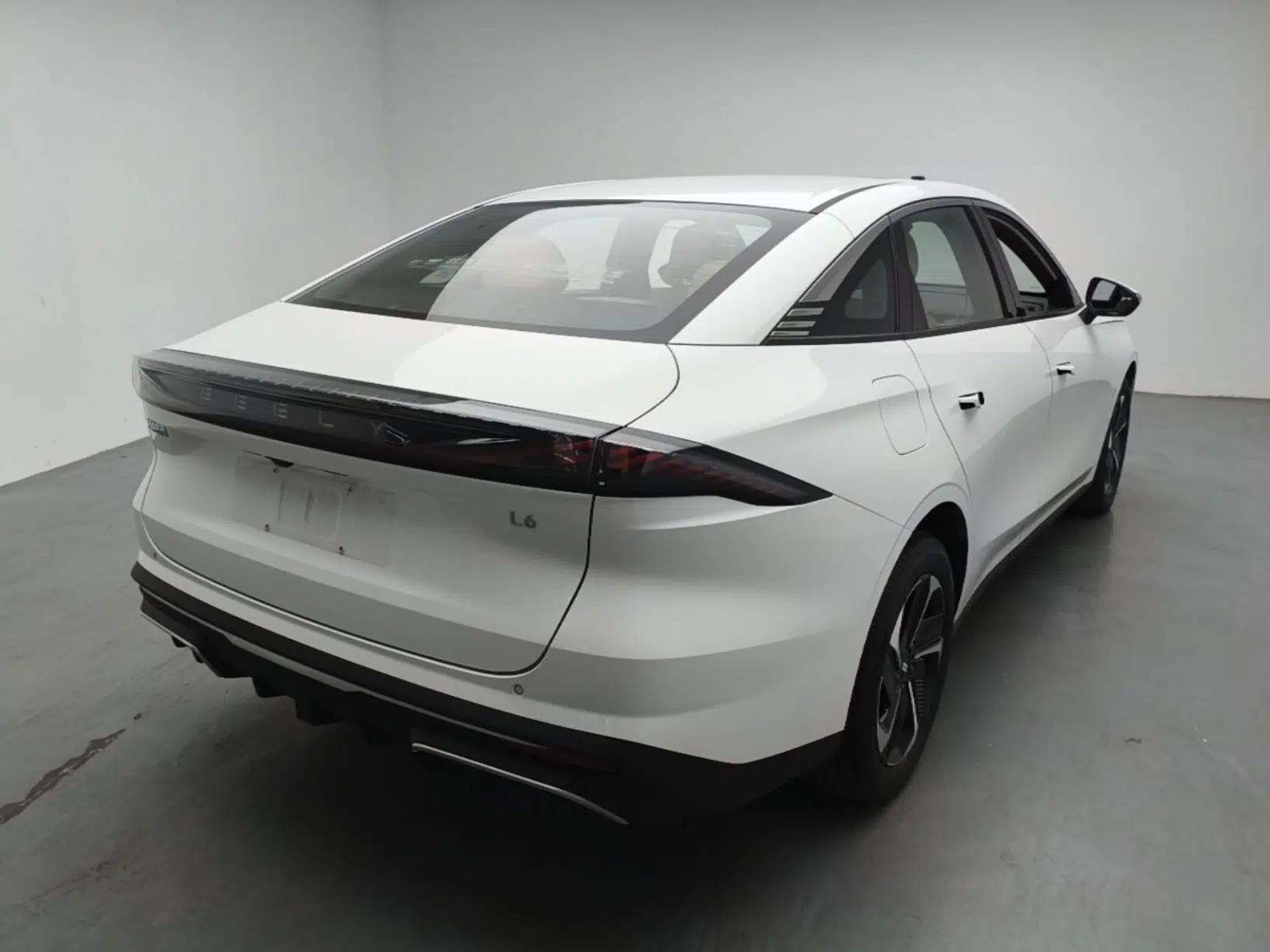 Geely Galaxy L6 2023 60km PLUS — миниатюра 6