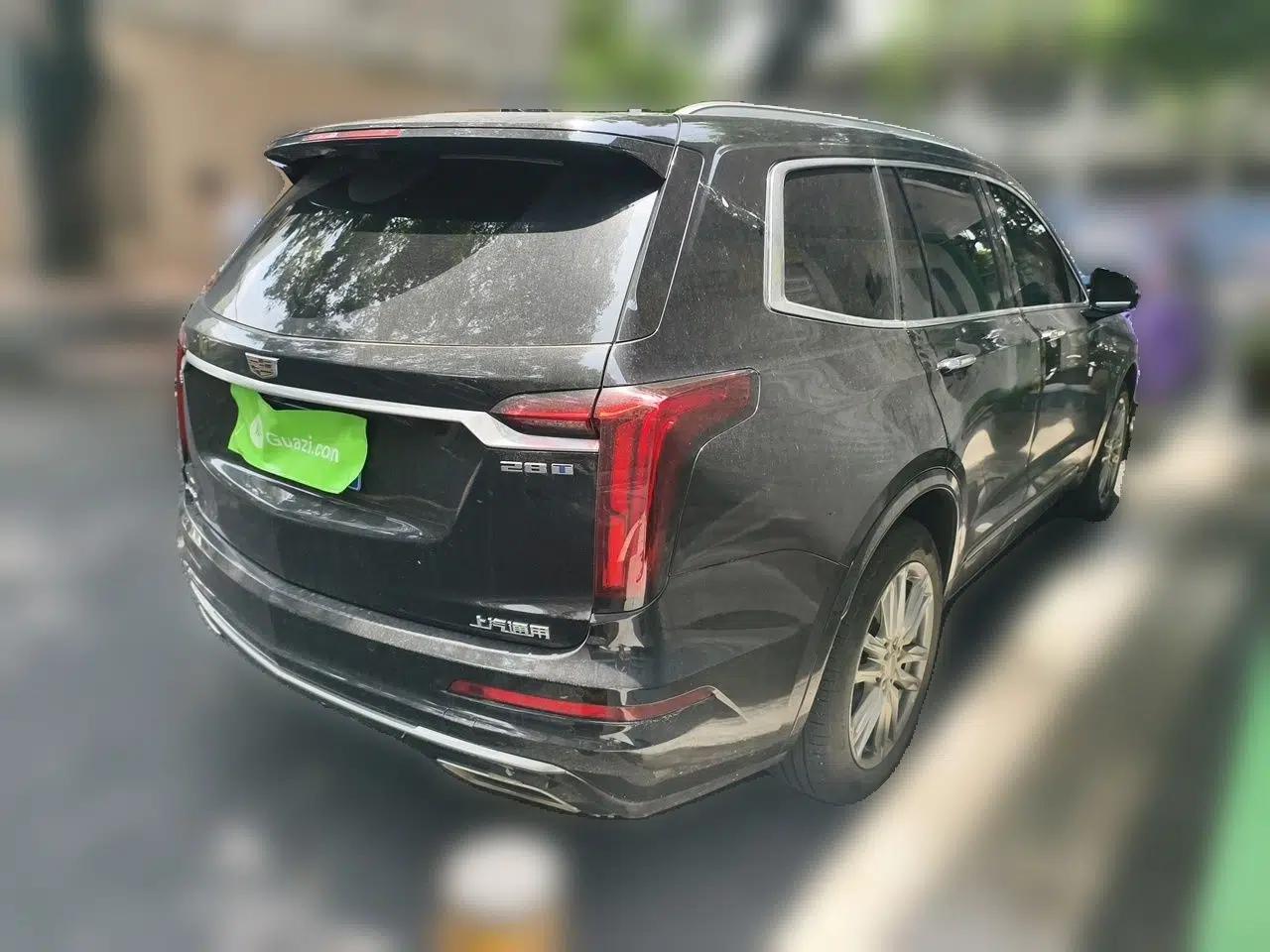 Cadillac XT6 2022 2.0T 7-Seater Four-Wheel Drive Luxury 120th Anniversary Limited Edition — миниатюра 6