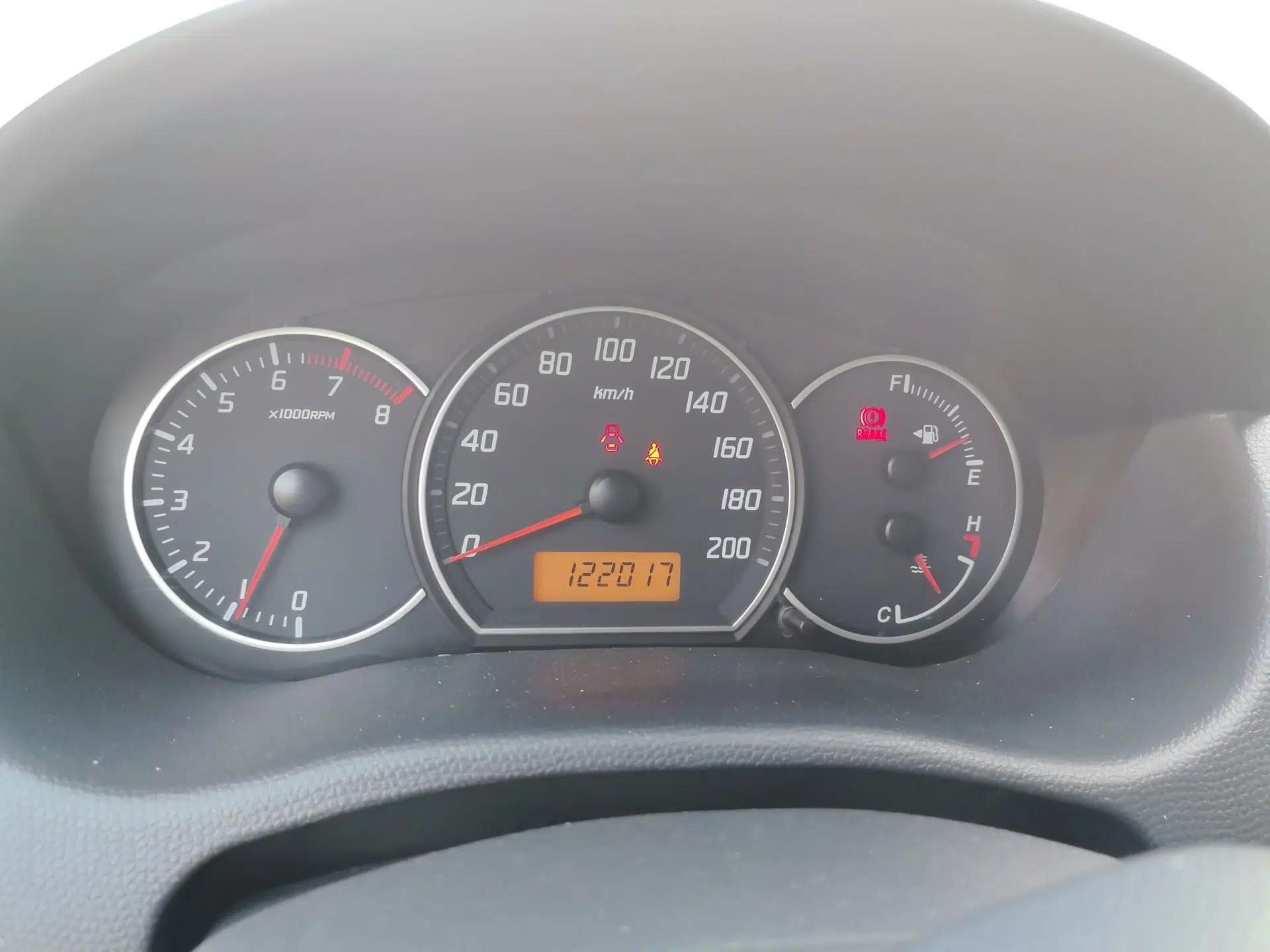 Suzuki Swift 2013 1.3L Manual Value Edition — миниатюра 11