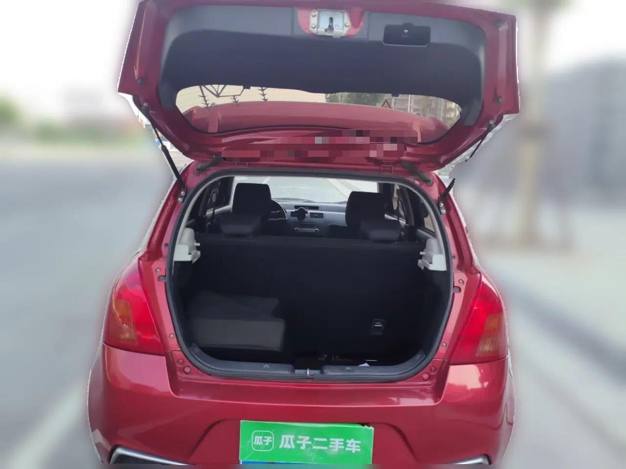 Suzuki Swift 2013 1.3L Manual Value Edition — миниатюра 19