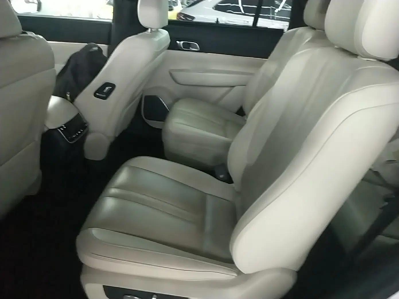 Li Auto ONE 2020 Extended-Range 6-Seater Version — миниатюра 20