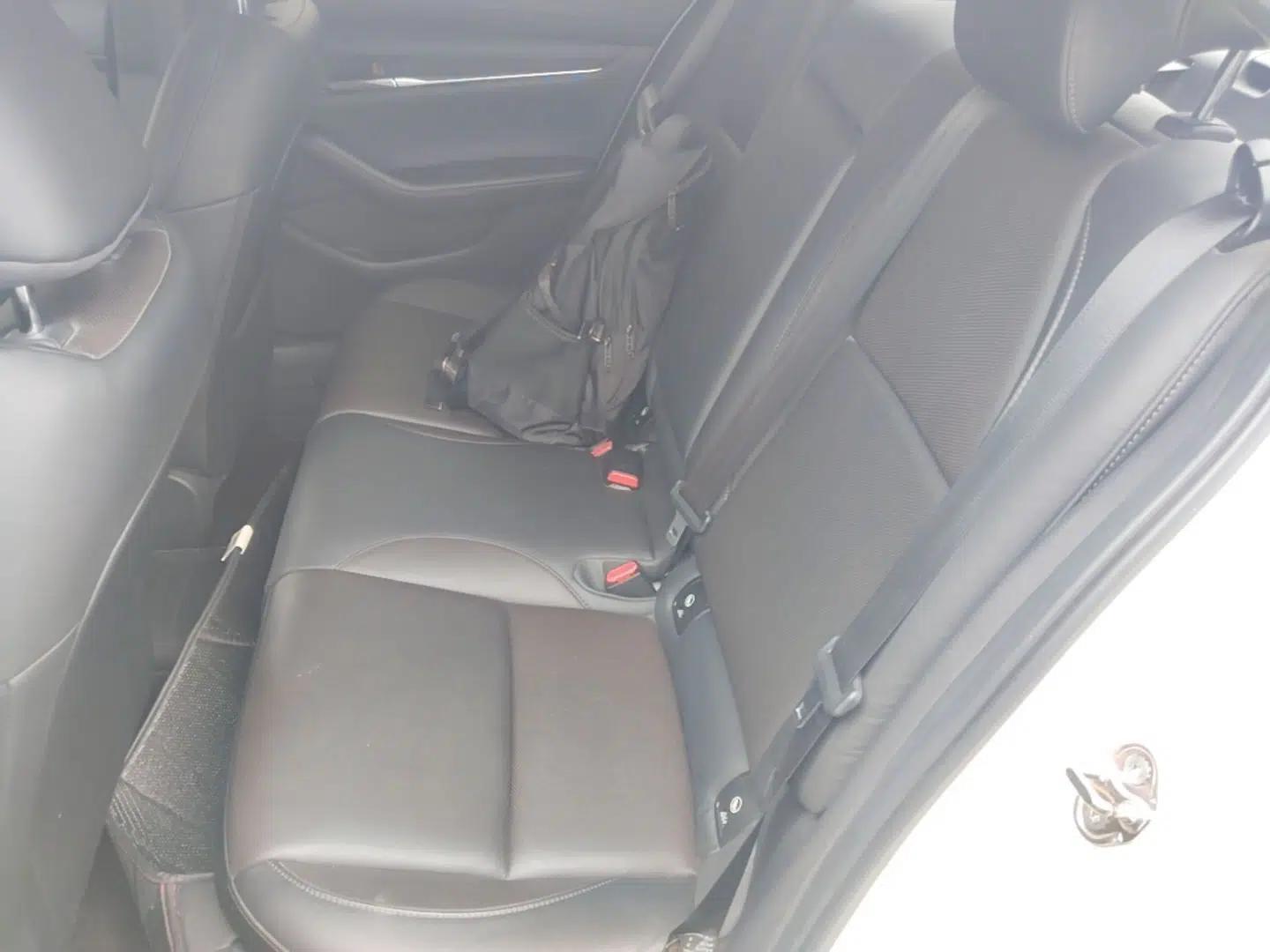 Mazda 3 Axela 2020 2.0L Automatic Zhiya Edition — миниатюра 20