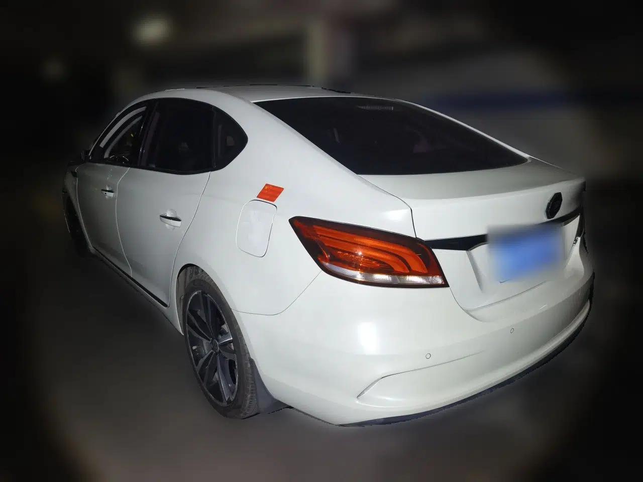 MG 6 2019 20T Automatic Trophy Racing Edition + Sporty Rear Exhaust Racing Kit — миниатюра 4