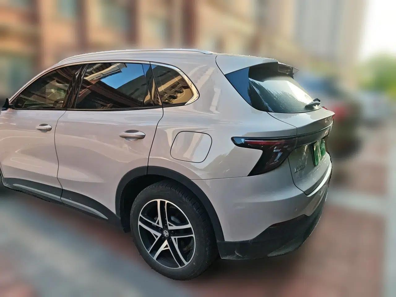 MG ES5 2025 525max Rear-Drive Intelligent Driving Version — миниатюра 4