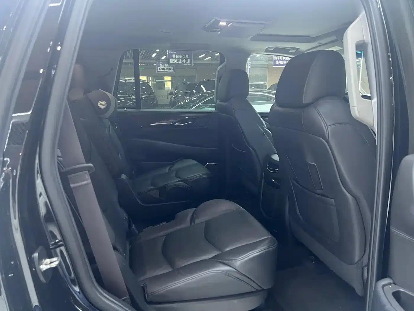 2016 Cadillac Escalade 6.2L US Spec — миниатюра 6