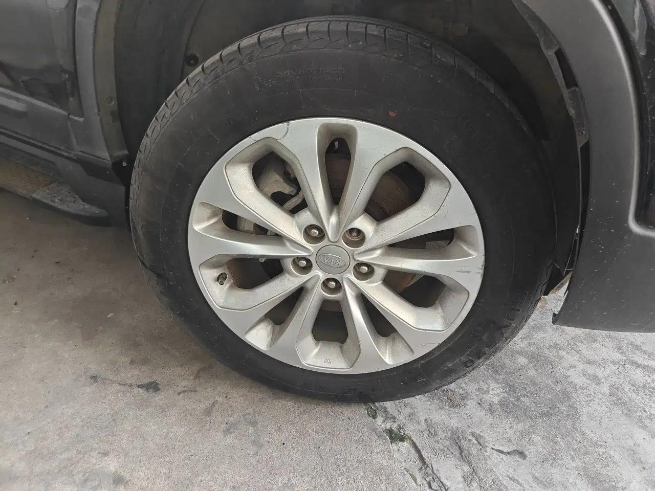 Kia Sorento 2009 2.4L Comfort Edition — миниатюра 8