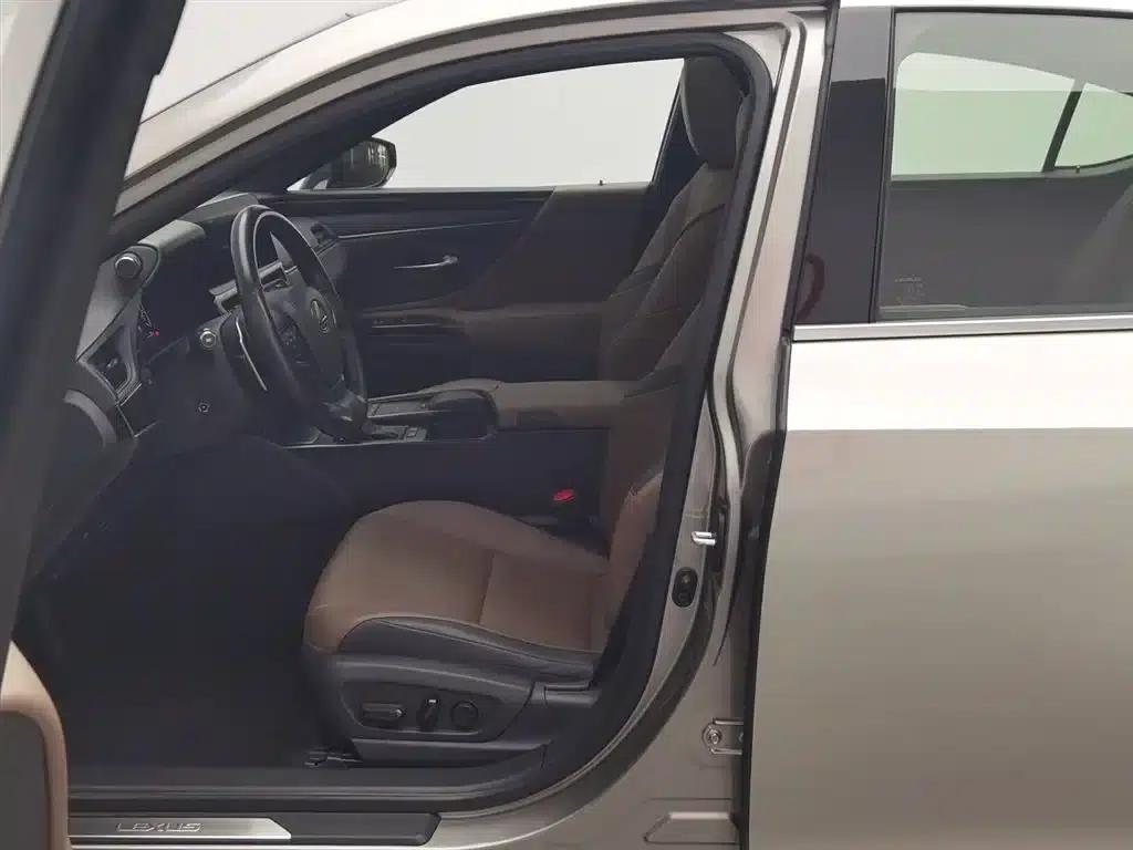 Lexus ES 2021 Model 200 Premium Edition — миниатюра 10