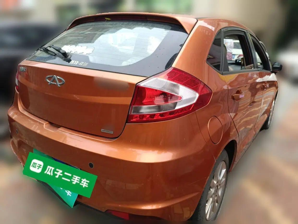 Chery Fengyun 2 2013 Hatchback 1.5L Manual Kuaiyi Edition — миниатюра 6