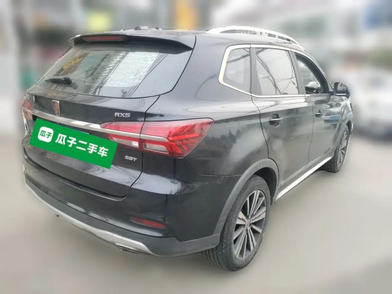 Roewe RX5 2019 20T Two-Wheel Drive Manual 4G Connect Platinum Edition — миниатюра 6