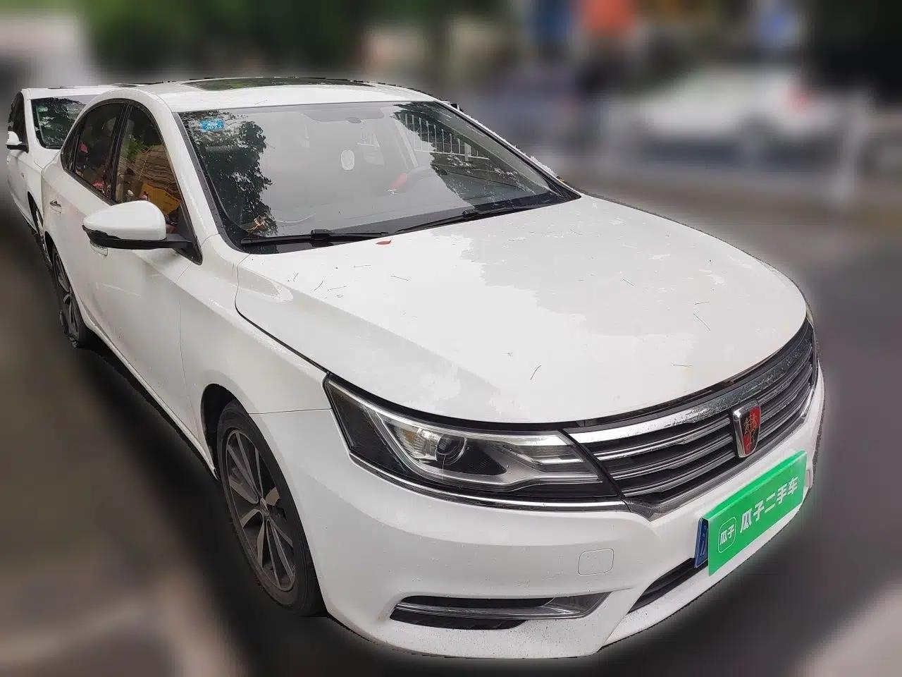 Roewe i6 2018 20T Automatic Internet Smart Edition — миниатюра 3