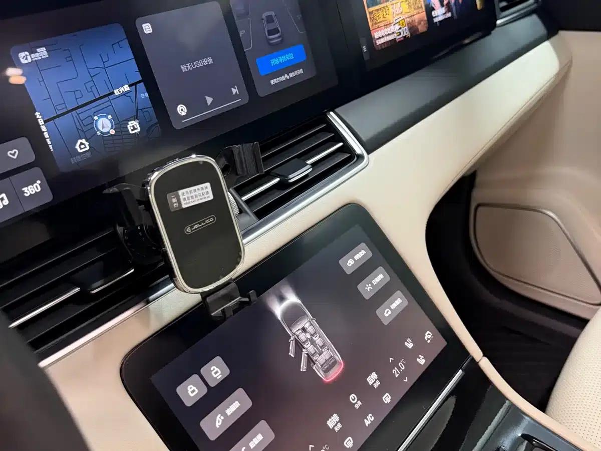 Li Auto ONE 2021 Extended Range 6-Seater — миниатюра 13