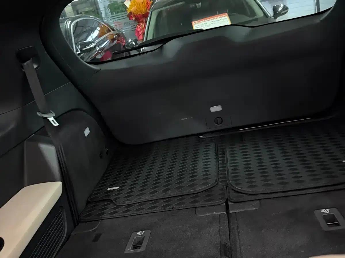 Li Auto ONE 2021 Extended Range 6-Seater — миниатюра 8
