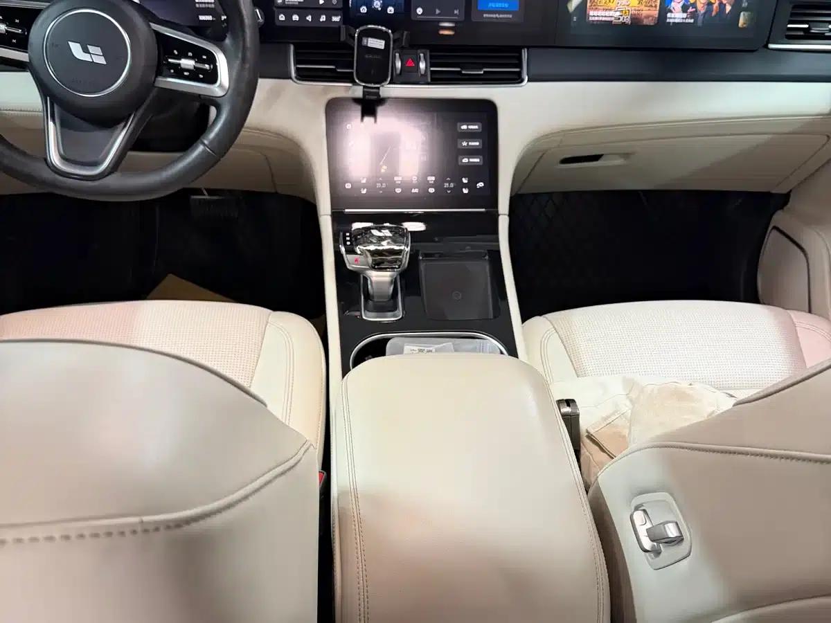 Li Auto ONE 2021 Extended Range 6-Seater — миниатюра 9