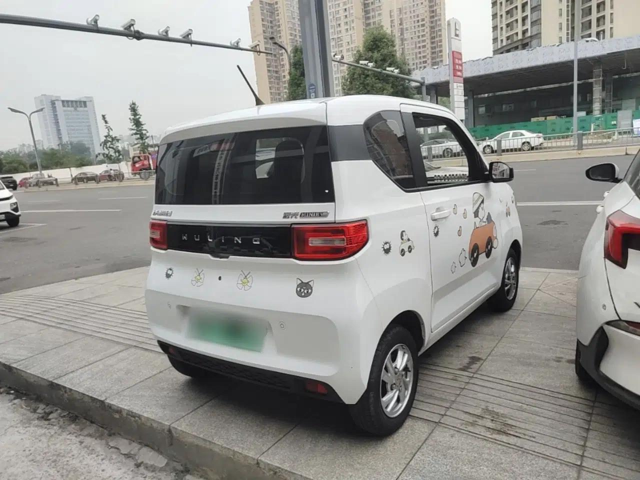 Wuling Hongguang MINIEV 2020 Enjoyment Model Lithium Iron Phosphate — миниатюра 6