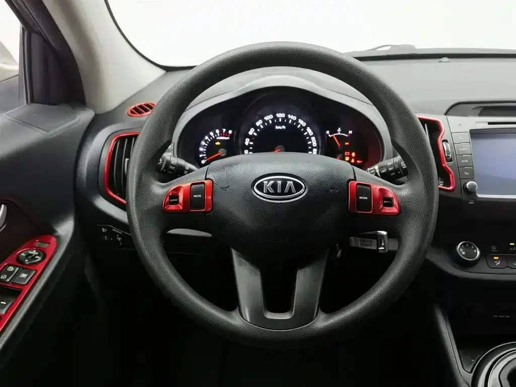 2014 Kia Sportage 2.0L Manual 2WD GL — миниатюра 11