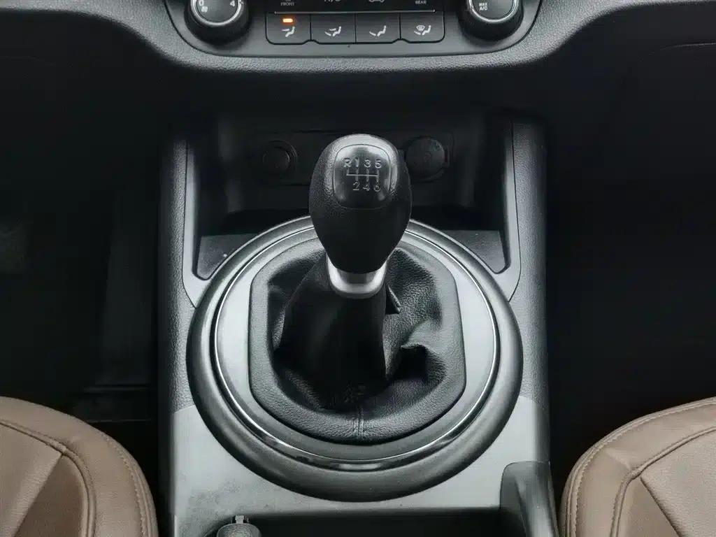 2014 Kia Sportage 2.0L Manual 2WD GL — миниатюра 13