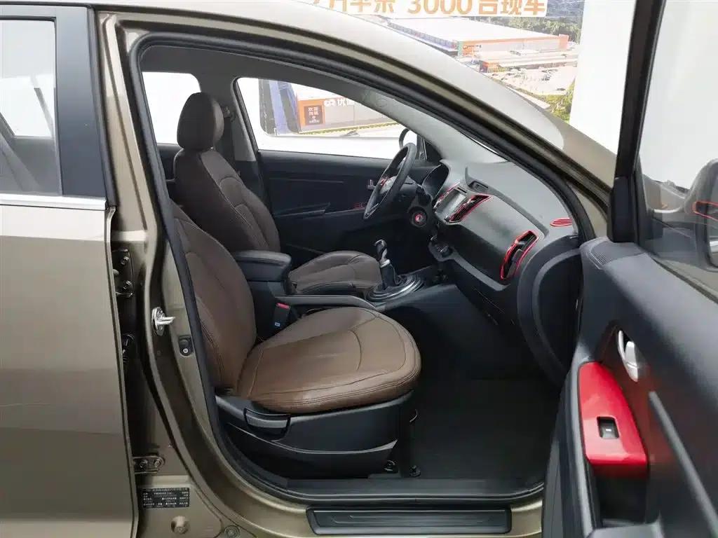 2014 Kia Sportage 2.0L Manual 2WD GL — миниатюра 23